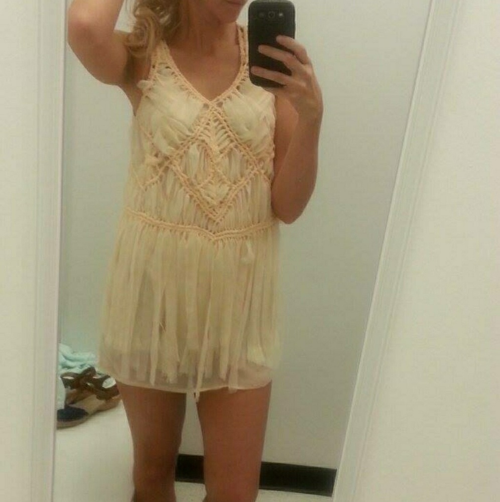Sleeveless dress